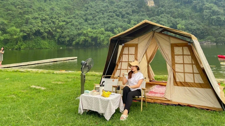 Cắm trại hồ Quan Sơn