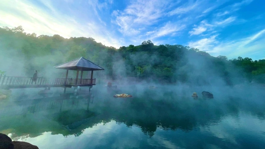 Đặc điểm của suối khoáng Quảng Nguyên Xín Mần